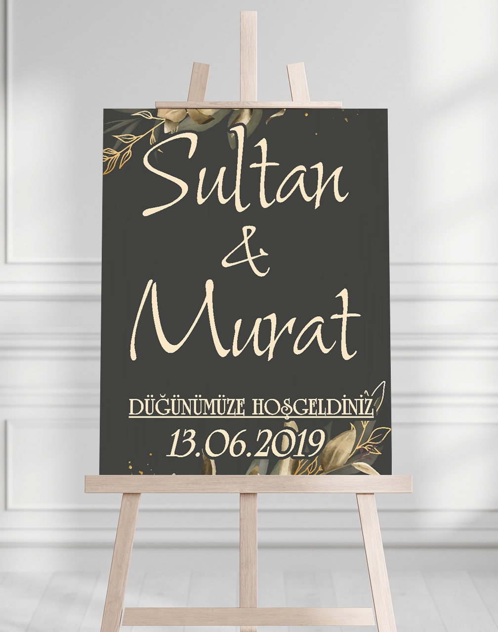 Söz Nişan Düğün İçin 50x70 Karşılama Panosu - Siyah ve Gold Çiçek Temalı 03