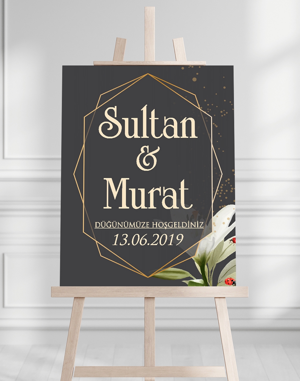 Söz Nişan Düğün İçin 50x70 Karşılama Panosu - Siyah ve Gold Çiçek Temalı 09